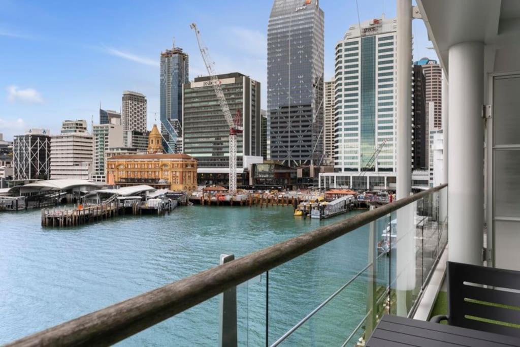 Newly Refurbished Waterfront Apartment! 3320 オークランド エクステリア 写真