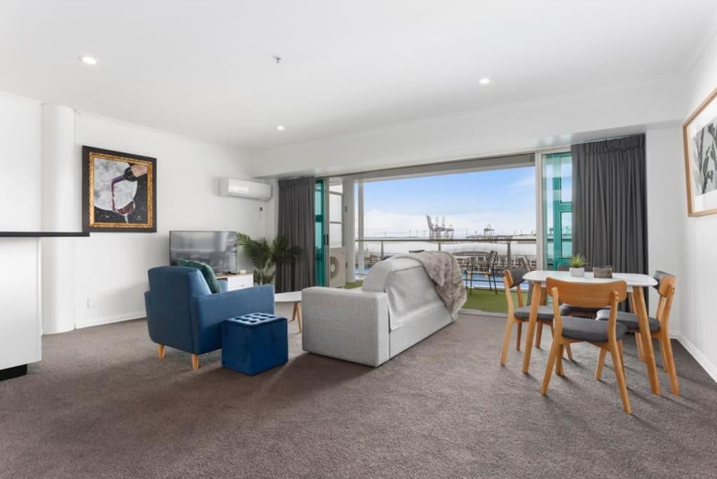 Newly Refurbished Waterfront Apartment! 3320 オークランド エクステリア 写真